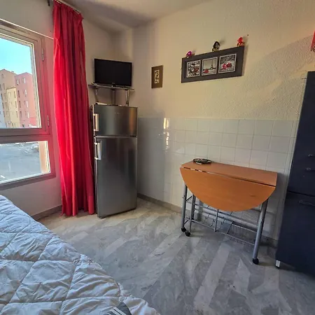 Pratique Avec Parking - 3 Pers. - Fr-1-880-1 * Agde
